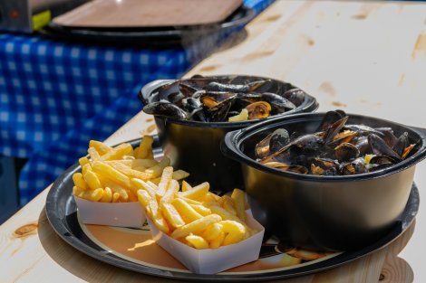 Repas moules frites > dimanche 8 sept. 2024